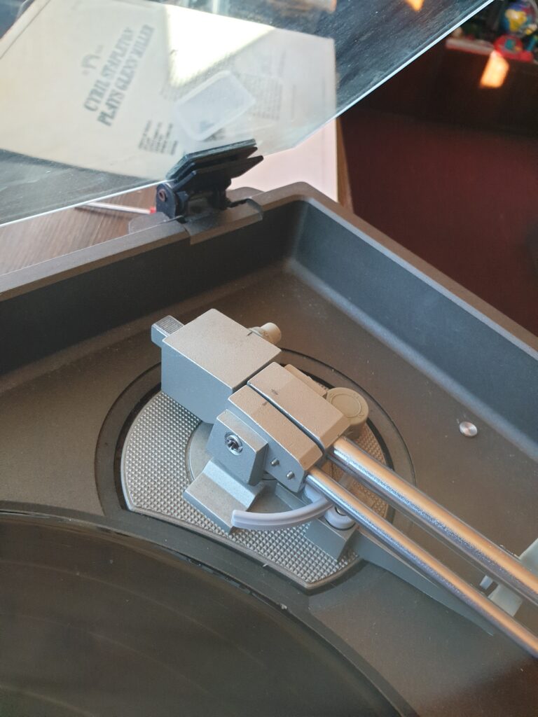 Estonia 010 Tone Arm Lifter